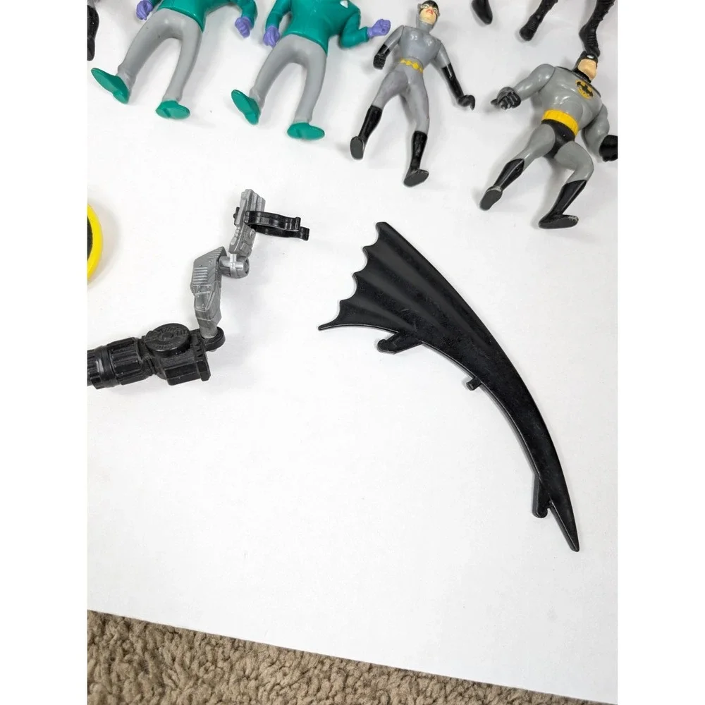 Vintage 90s Batman Action Figure Lot w/‎ Accessories Penguin Robin Catwoman